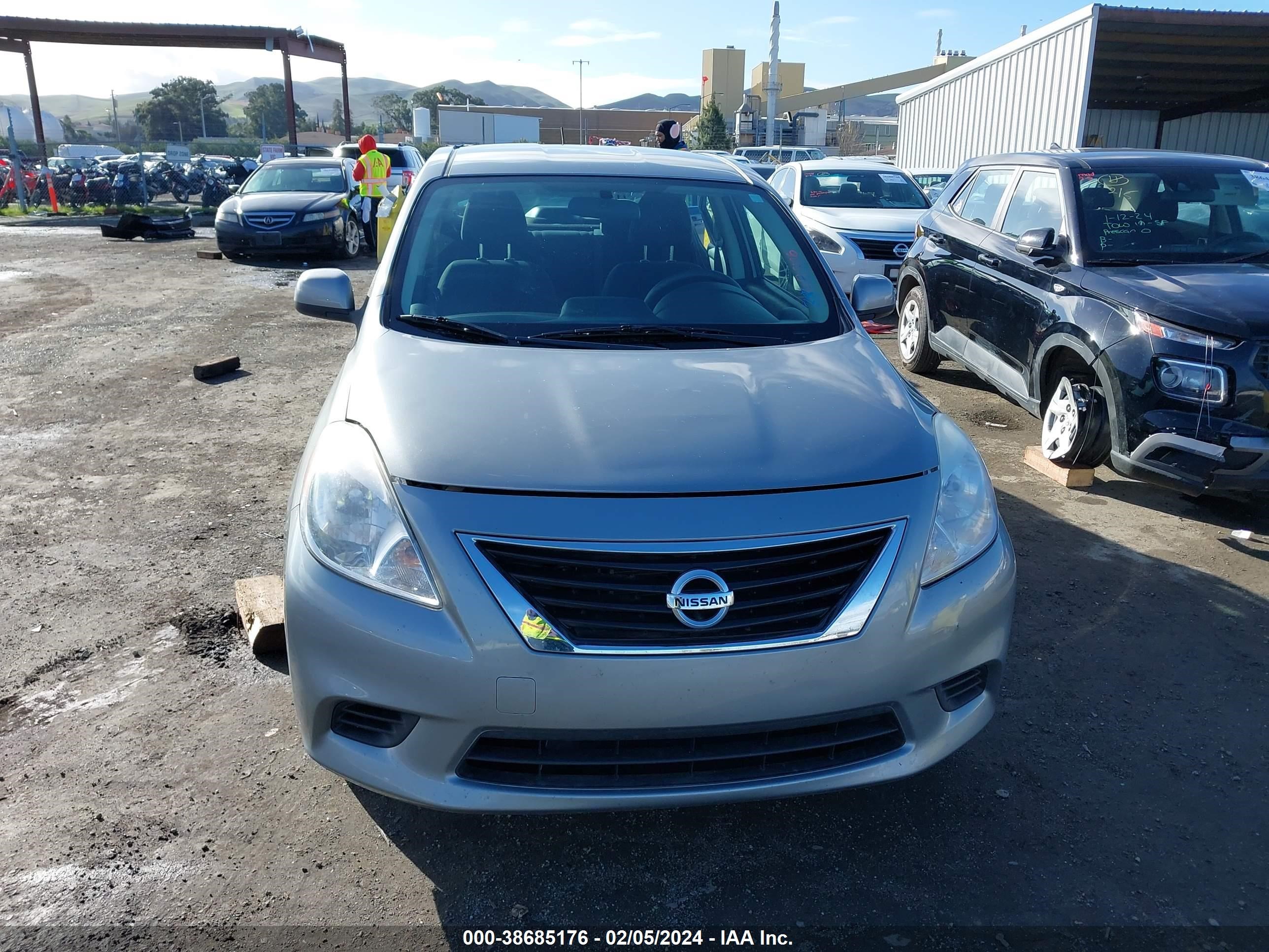 Photo 11 VIN: 3N1CN7APXCL914205 - NISSAN VERSA 