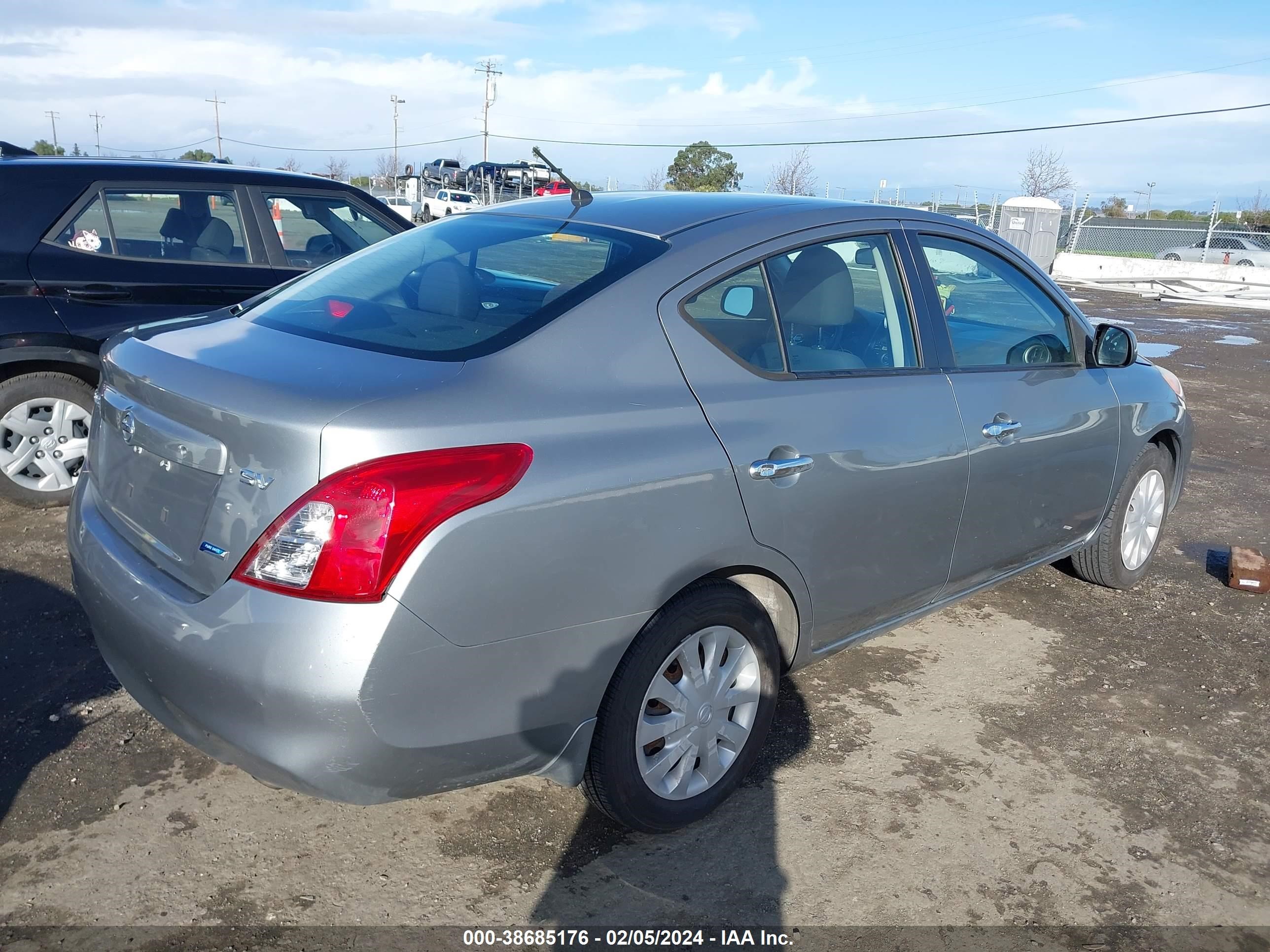 Photo 3 VIN: 3N1CN7APXCL914205 - NISSAN VERSA 