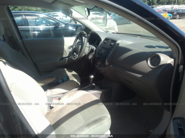 Photo 4 VIN: 3N1CN7APXDL821220 - NISSAN VERSA 