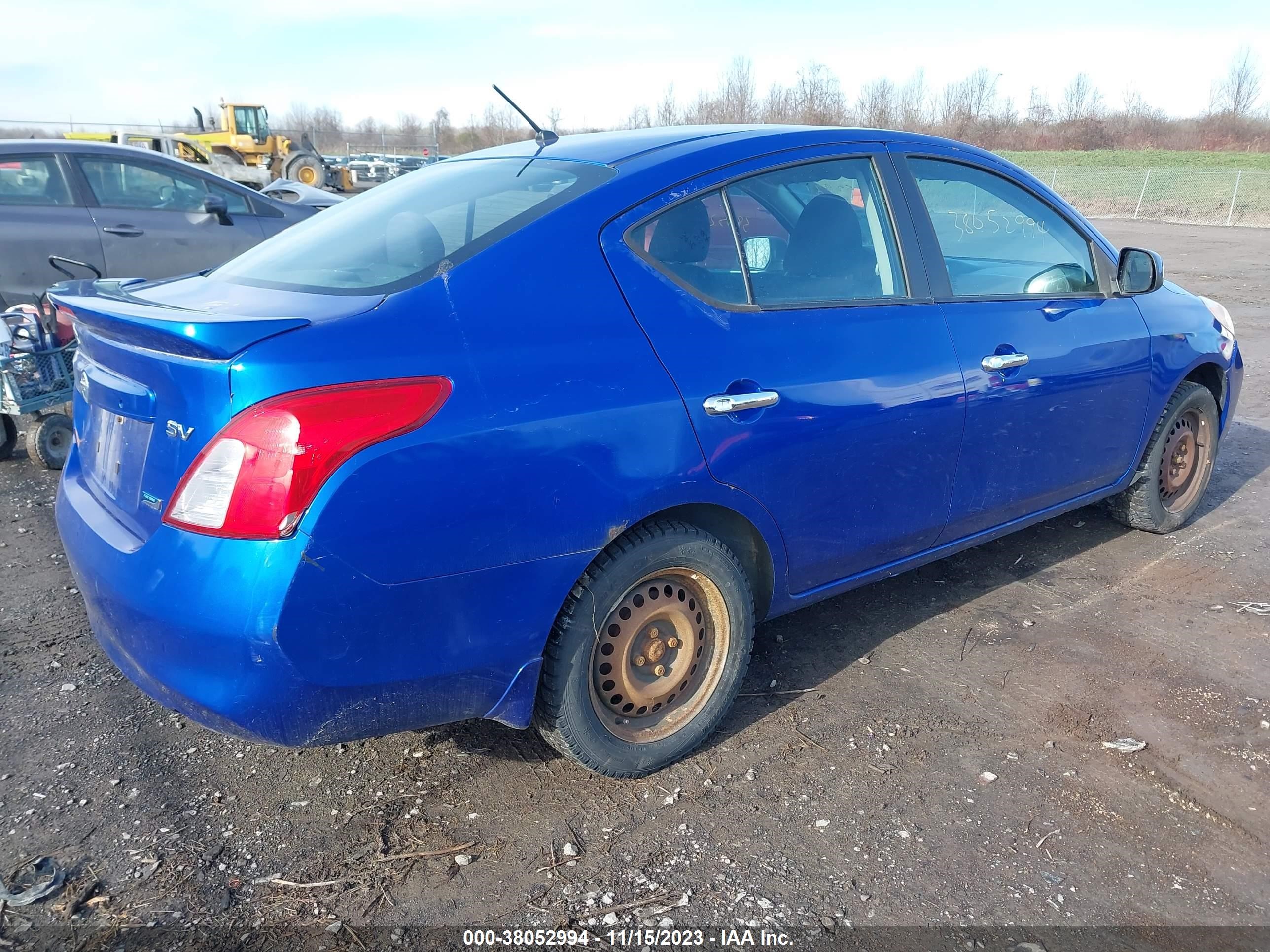 Photo 3 VIN: 3N1CN7APXDL895365 - NISSAN VERSA 