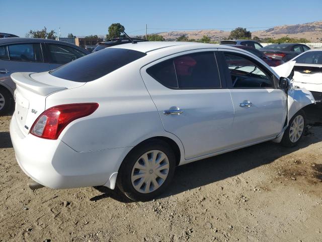 Photo 2 VIN: 3N1CN7APXEL813653 - NISSAN VERSA S 