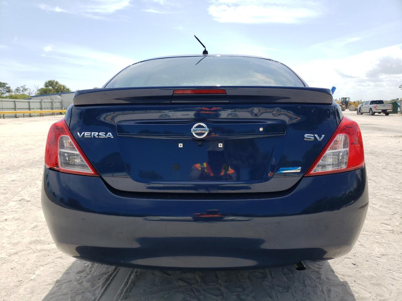 Photo 5 VIN: 3N1CN7APXEL836379 - NISSAN VERSA 