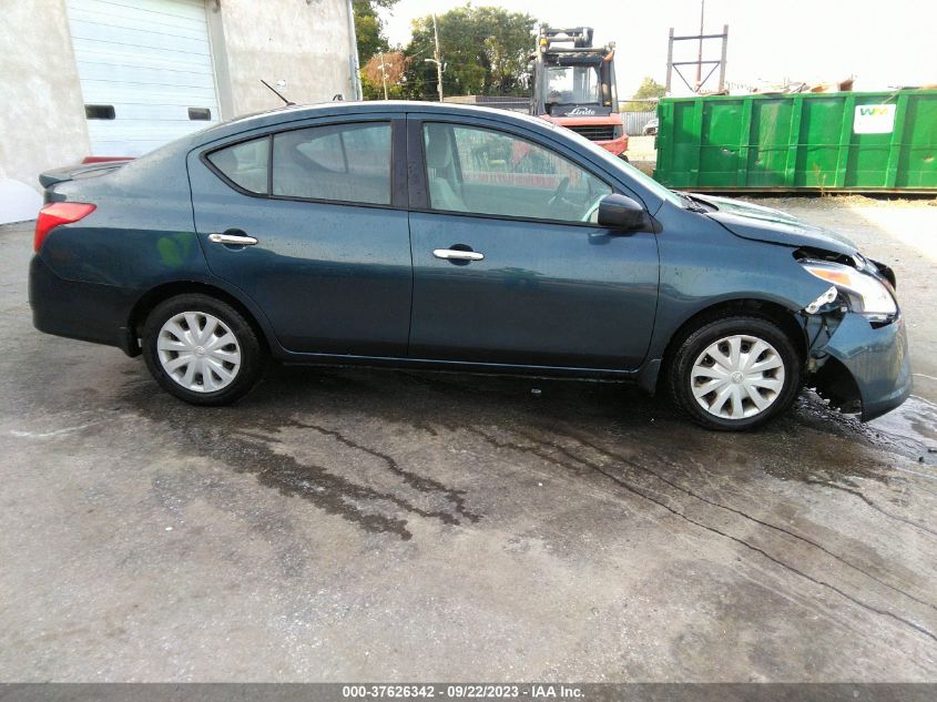 Photo 13 VIN: 3N1CN7APXFL810124 - NISSAN VERSA 