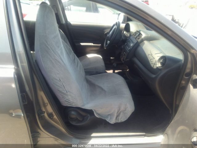 Photo 4 VIN: 3N1CN7APXFL811208 - NISSAN VERSA 