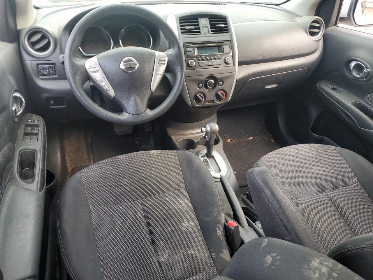 Photo 7 VIN: 3N1CN7APXFL841258 - NISSAN VERSA 