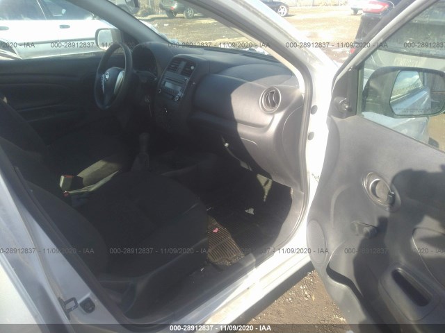 Photo 4 VIN: 3N1CN7APXFL892629 - NISSAN VERSA 