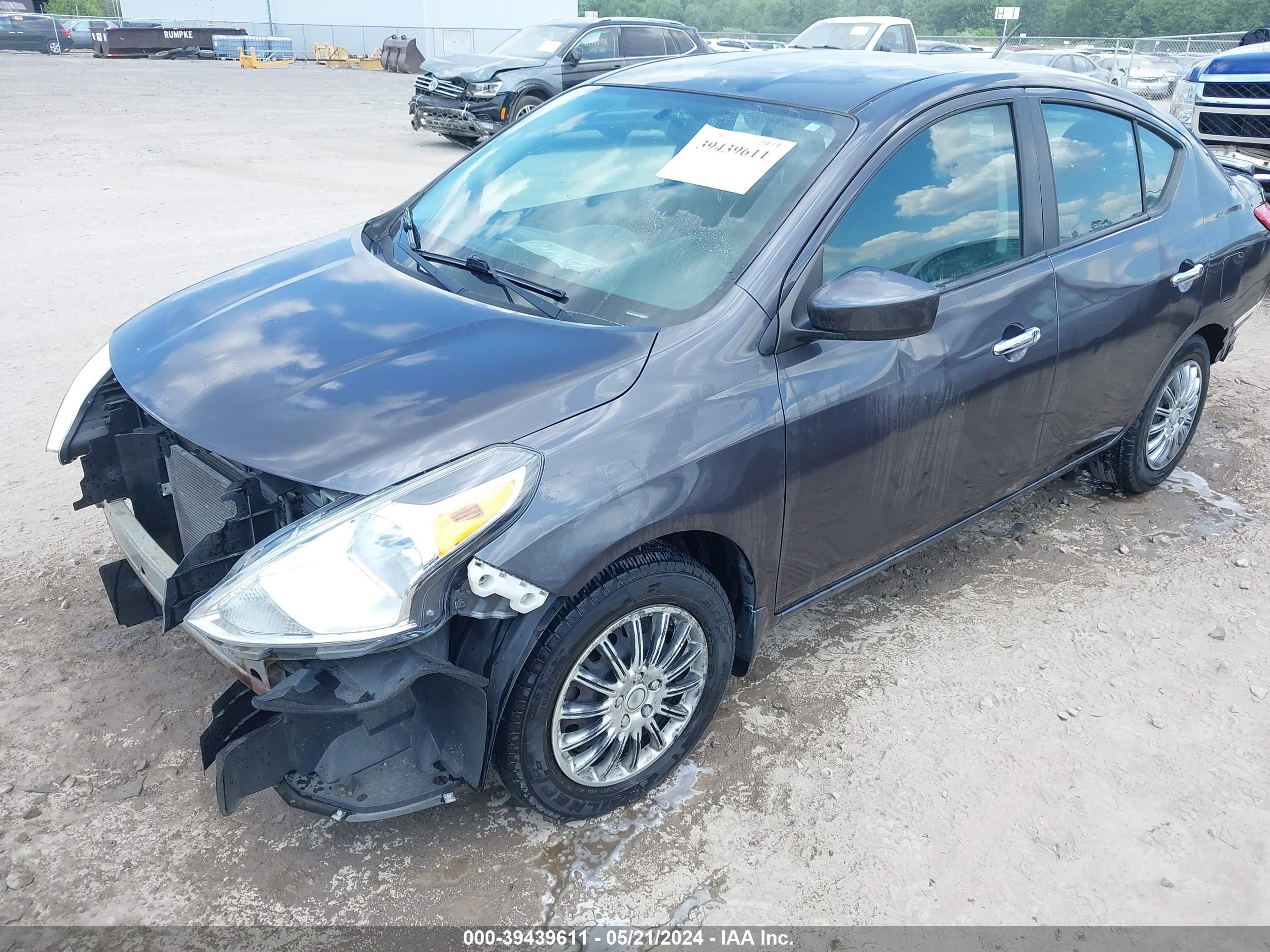 Photo 1 VIN: 3N1CN7APXFL906612 - NISSAN VERSA 