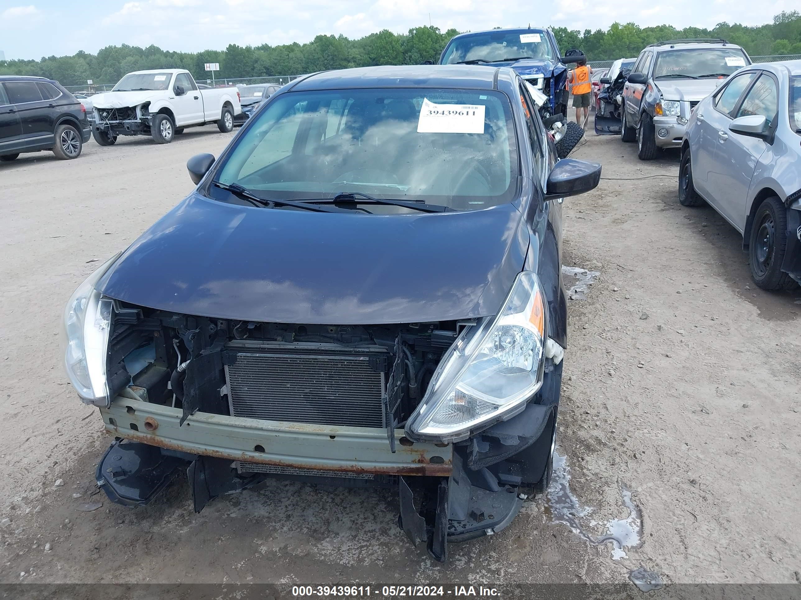 Photo 12 VIN: 3N1CN7APXFL906612 - NISSAN VERSA 