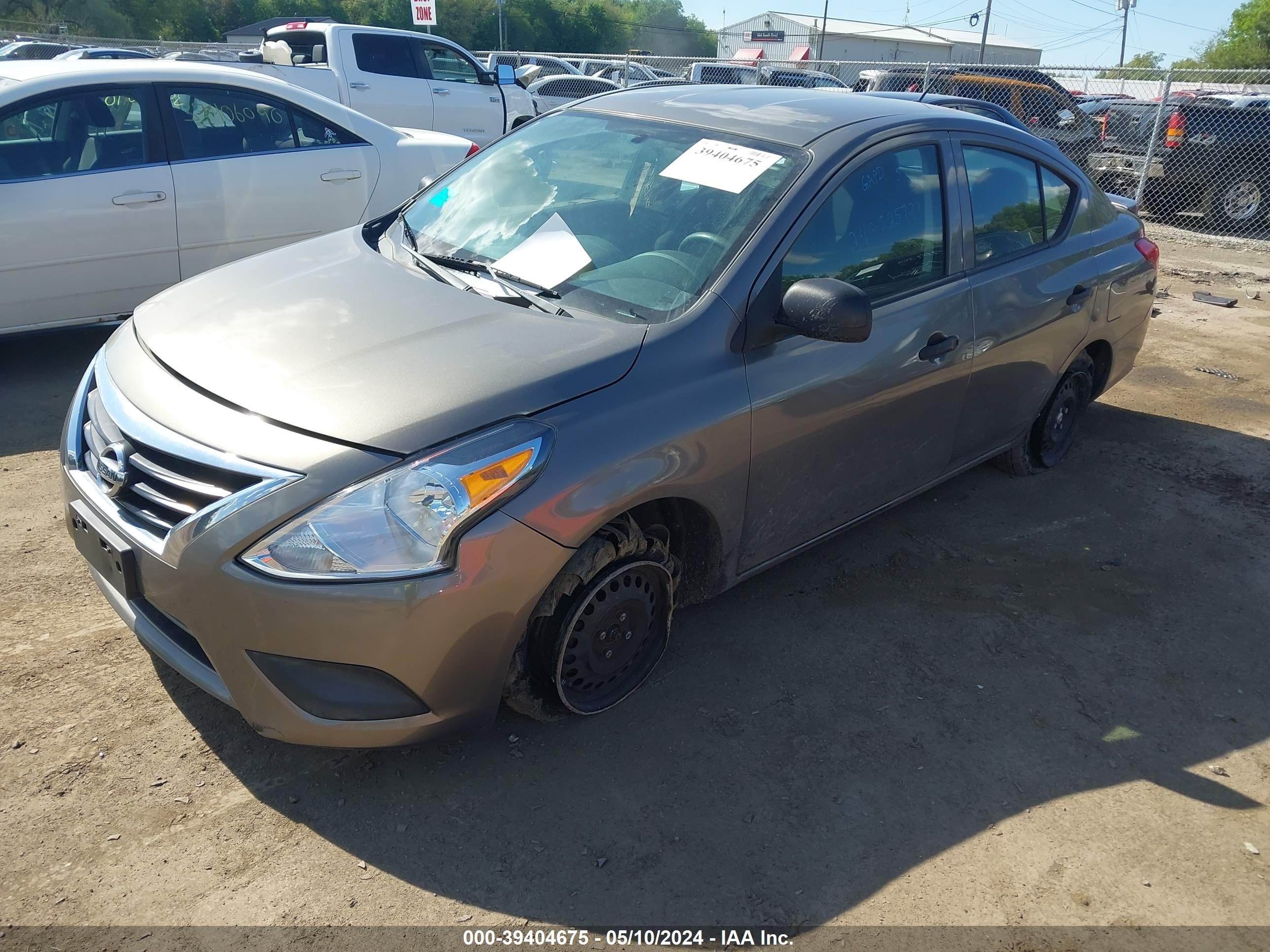 Photo 1 VIN: 3N1CN7APXFL916590 - NISSAN VERSA 