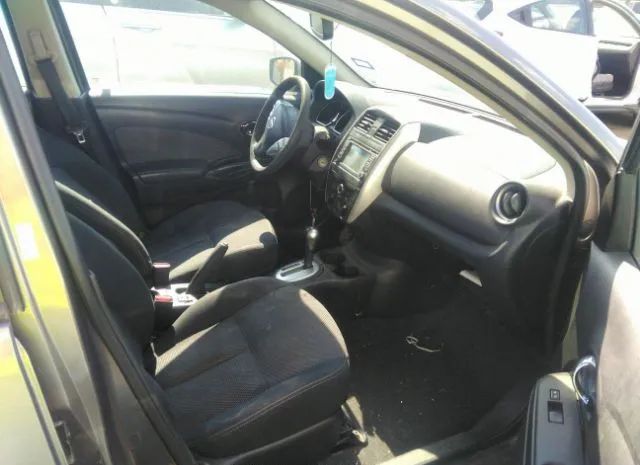 Photo 4 VIN: 3N1CN7APXFL959004 - NISSAN VERSA 