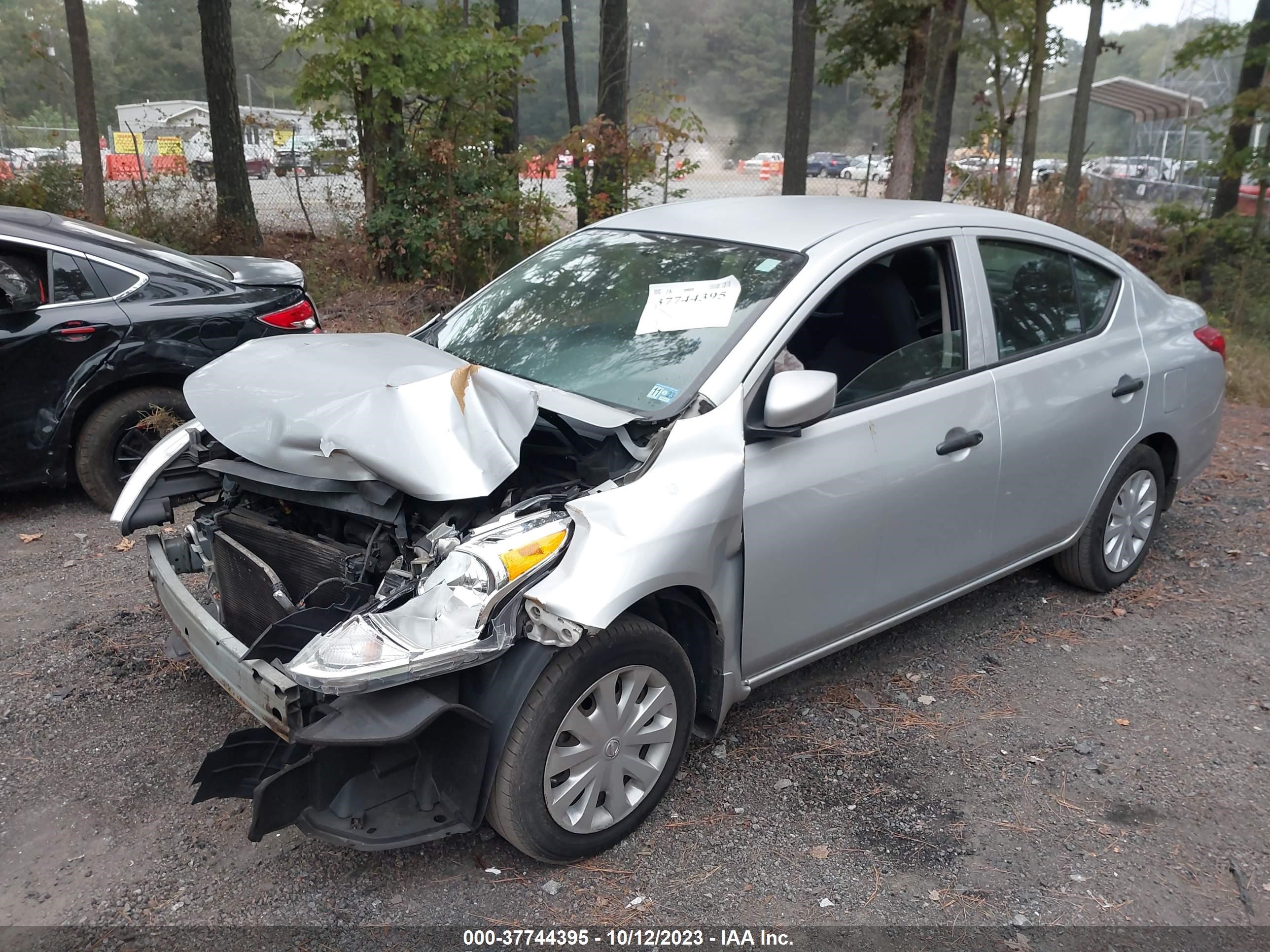 Photo 1 VIN: 3N1CN7APXGL827250 - NISSAN VERSA 