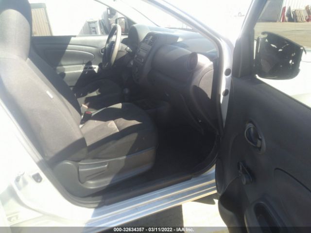 Photo 4 VIN: 3N1CN7APXGL832707 - NISSAN VERSA 