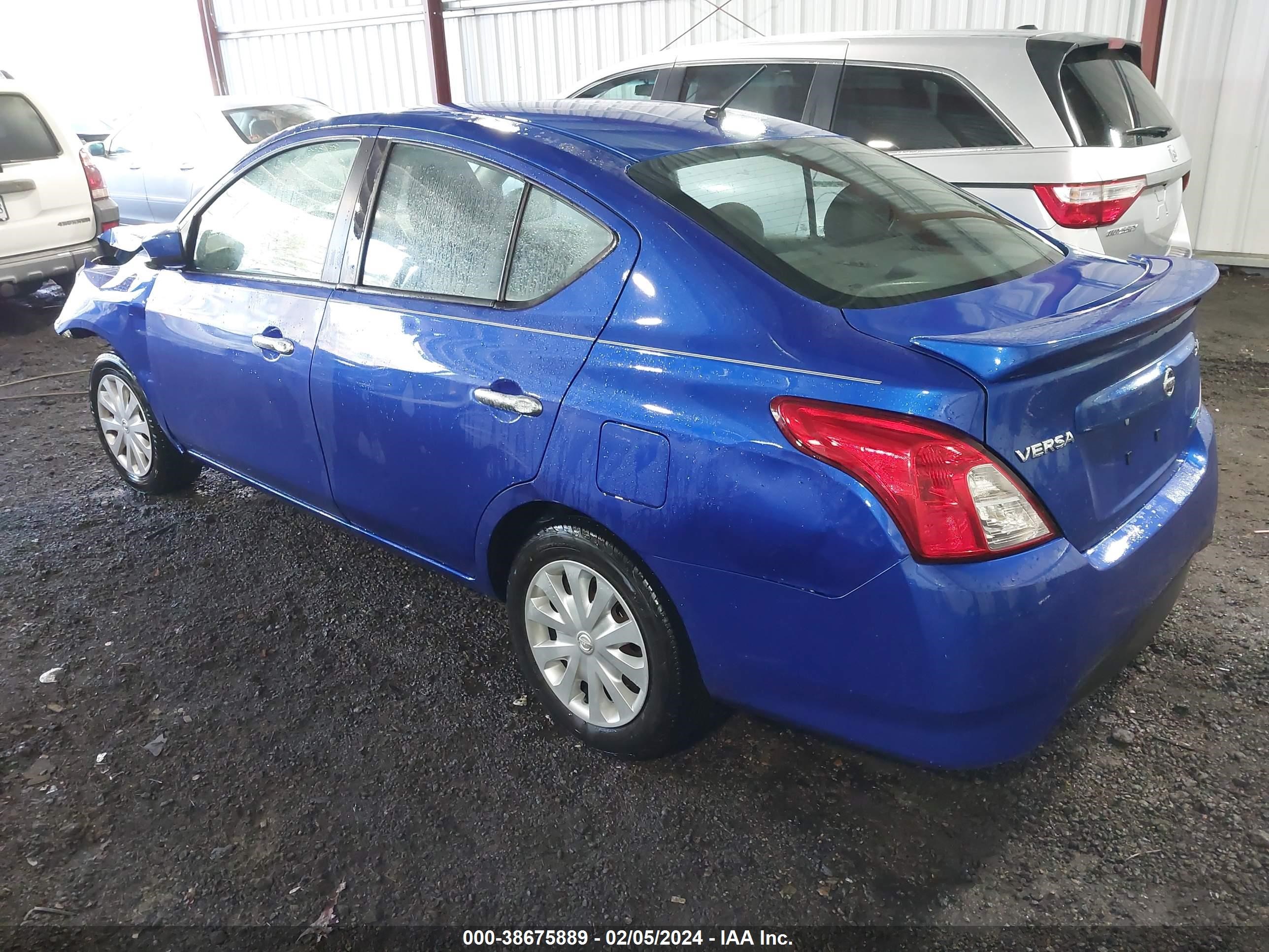 Photo 2 VIN: 3N1CN7APXGL840256 - NISSAN VERSA 