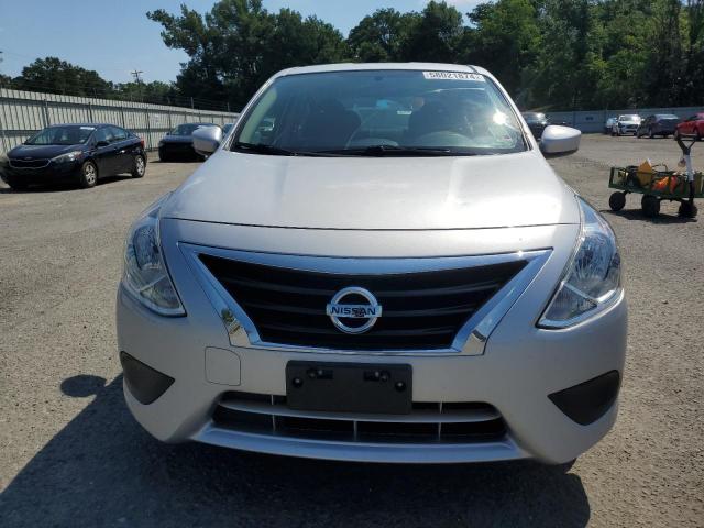 Photo 4 VIN: 3N1CN7APXGL843674 - NISSAN VERSA 