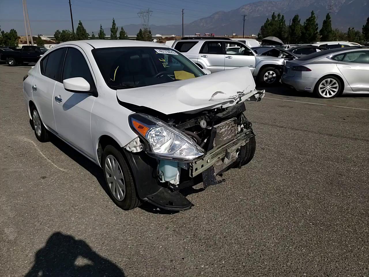 Photo 10 VIN: 3N1CN7APXGL863035 - NISSAN VERSA S 