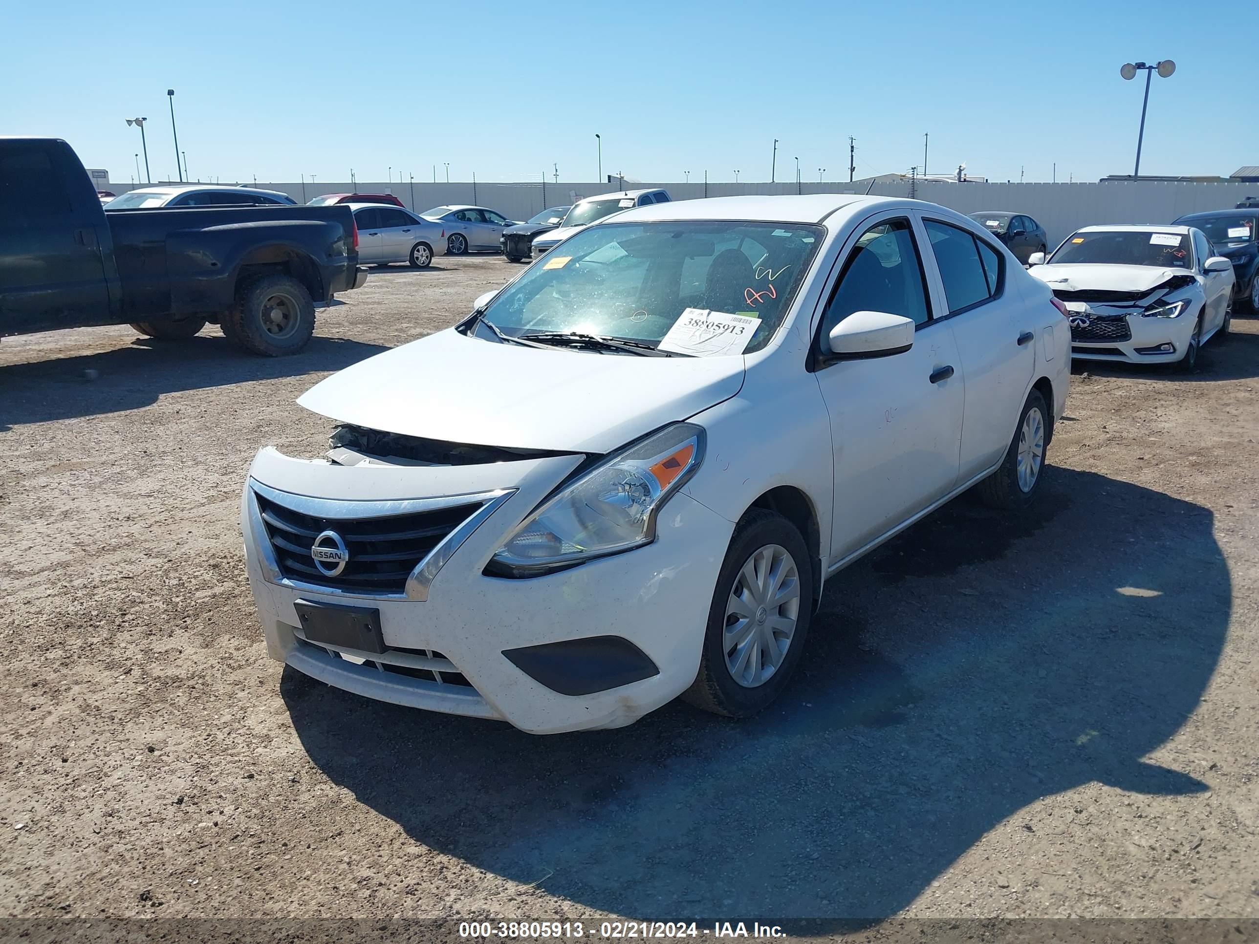 Photo 1 VIN: 3N1CN7APXGL913240 - NISSAN VERSA 