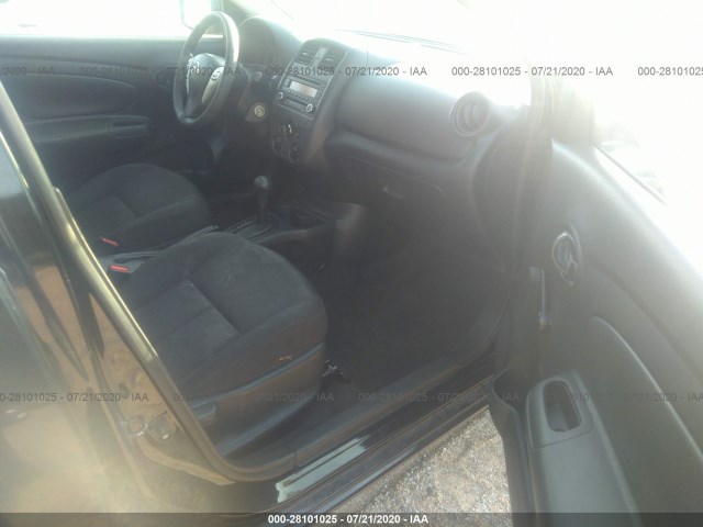 Photo 4 VIN: 3N1CN7APXGL917594 - NISSAN VERSA 