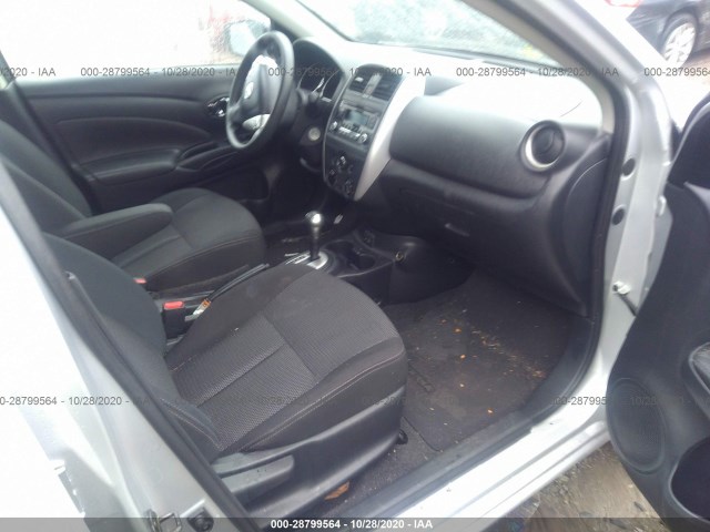 Photo 4 VIN: 3N1CN7APXHK412548 - NISSAN VERSA SEDAN 