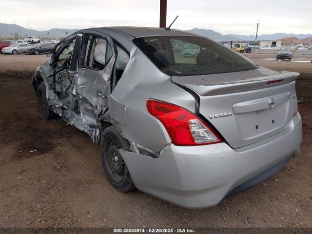 Photo 2 VIN: 3N1CN7APXHK438826 - NISSAN VERSA 