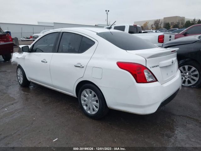 Photo 2 VIN: 3N1CN7APXHK441984 - NISSAN VERSA 