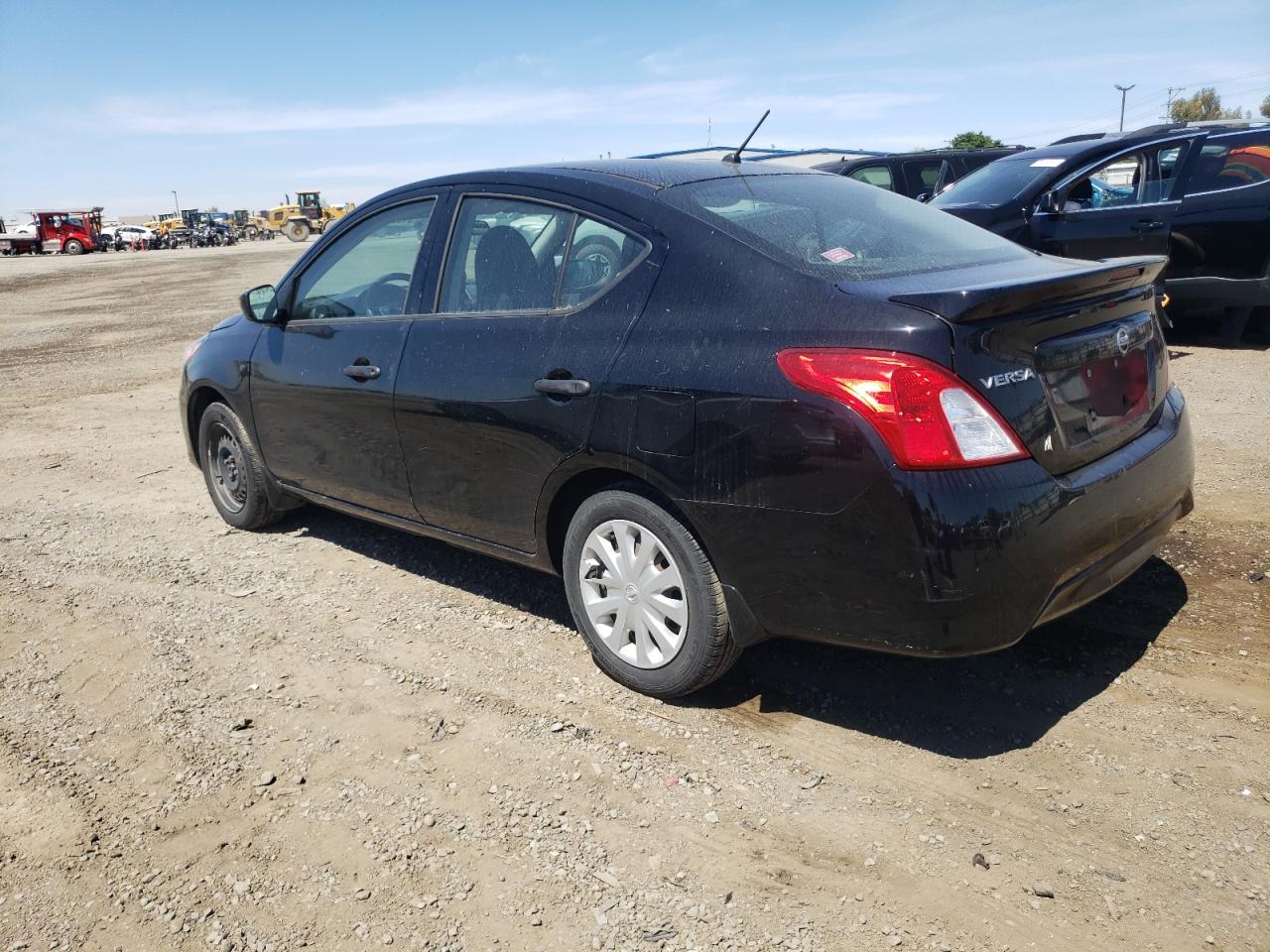 Photo 1 VIN: 3N1CN7APXHL804598 - NISSAN VERSA 