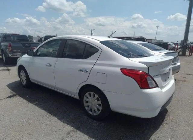 Photo 2 VIN: 3N1CN7APXHL815150 - NISSAN VERSA SEDAN 