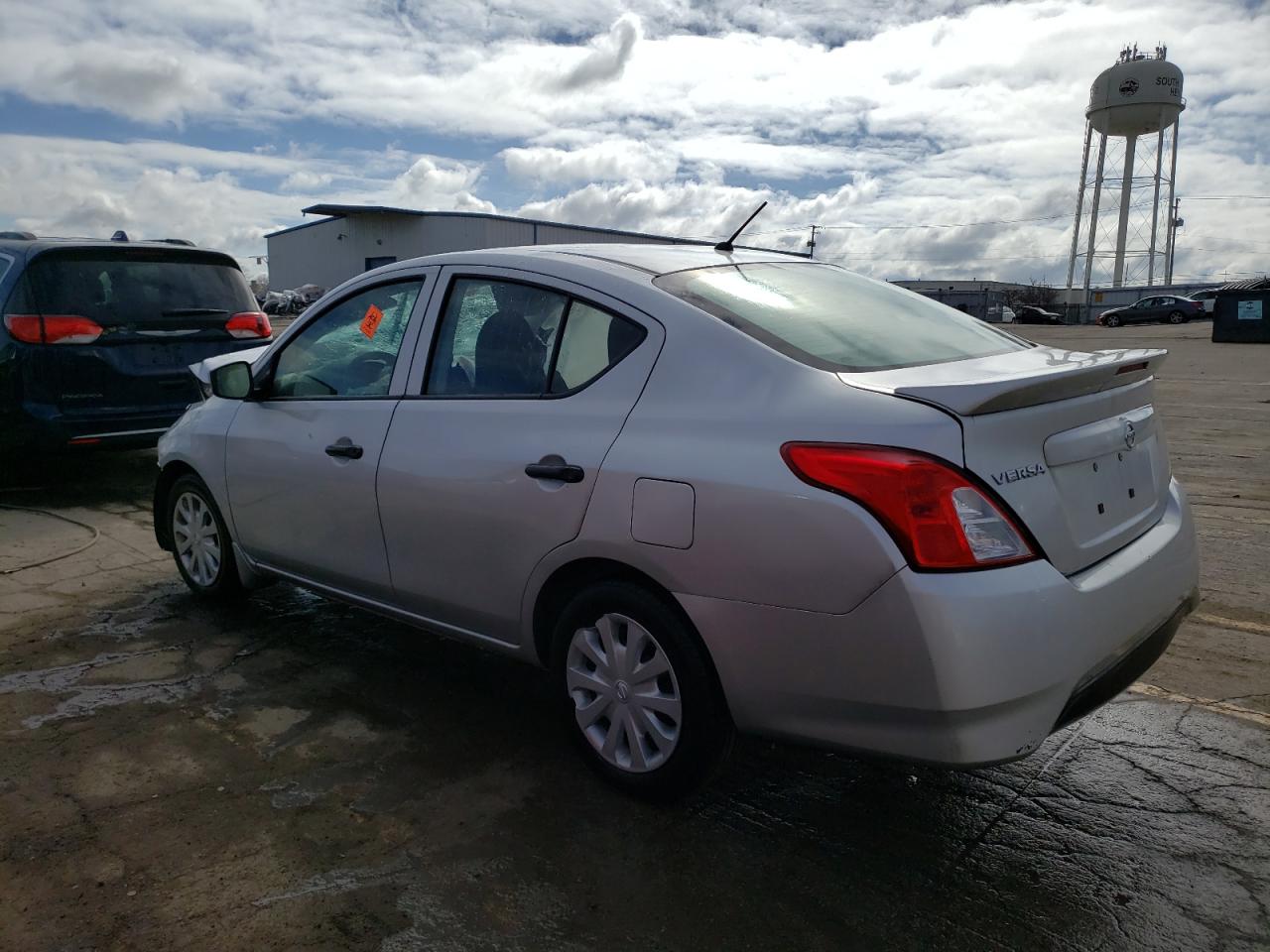 Photo 1 VIN: 3N1CN7APXHL820770 - NISSAN VERSA 