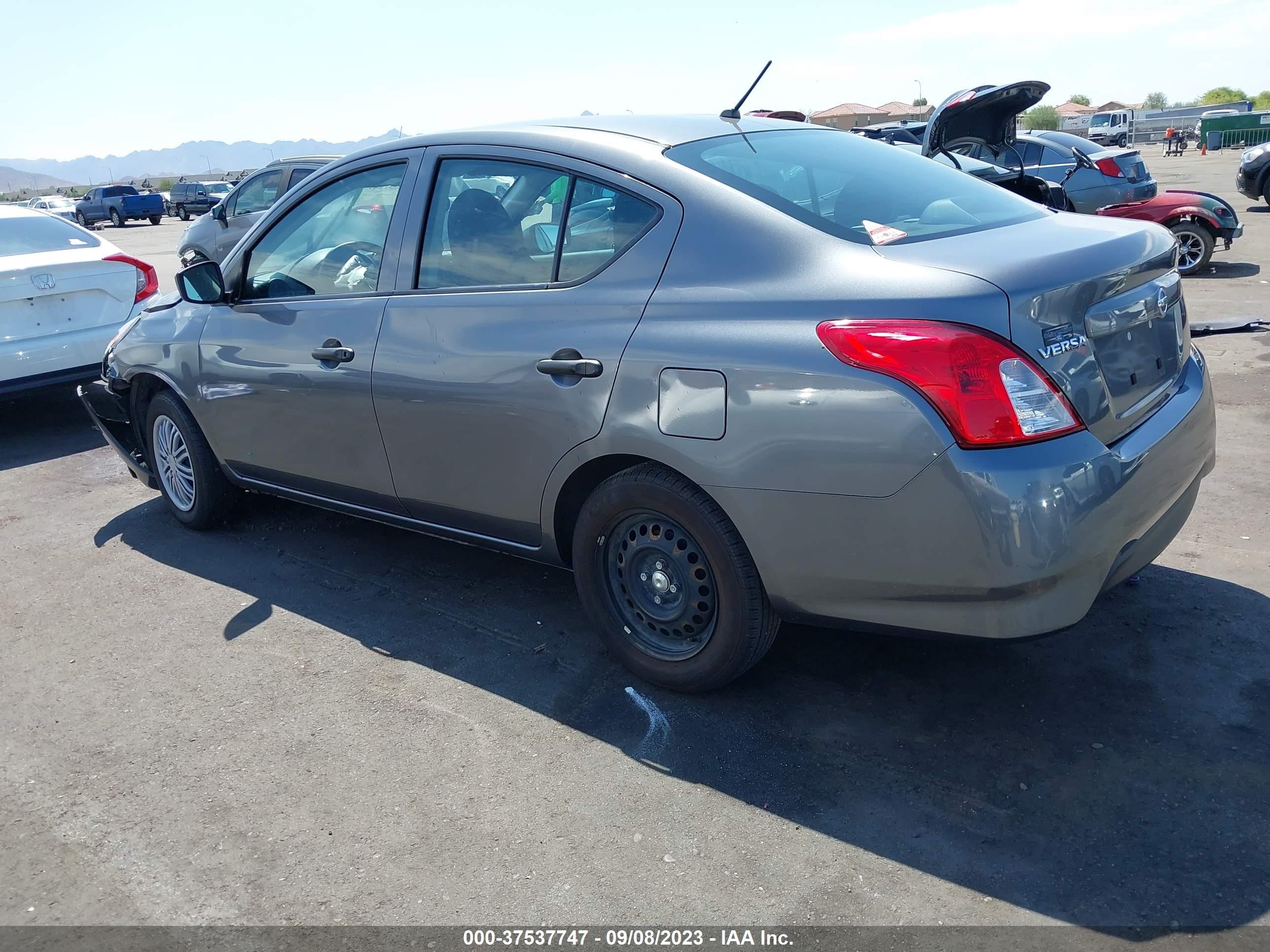 Photo 2 VIN: 3N1CN7APXHL865210 - NISSAN VERSA 