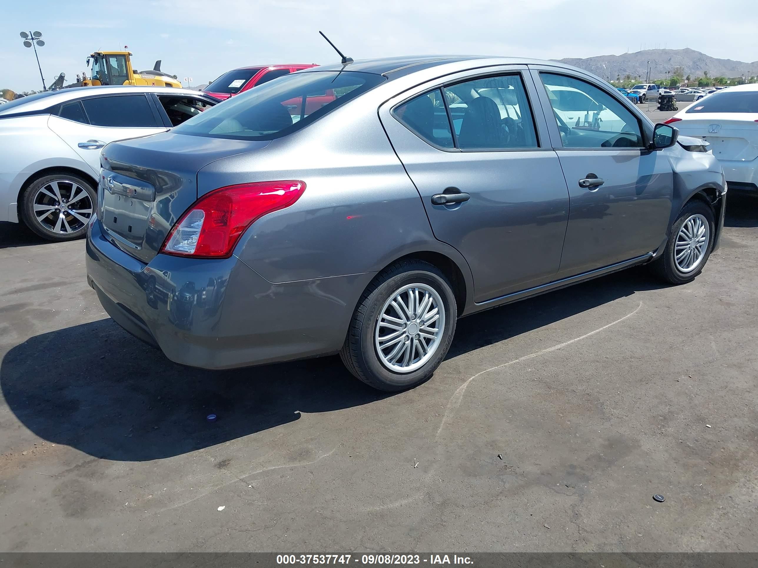 Photo 3 VIN: 3N1CN7APXHL865210 - NISSAN VERSA 