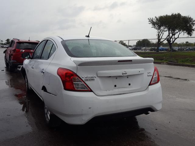 Photo 2 VIN: 3N1CN7APXHL884923 - NISSAN VERSA S 