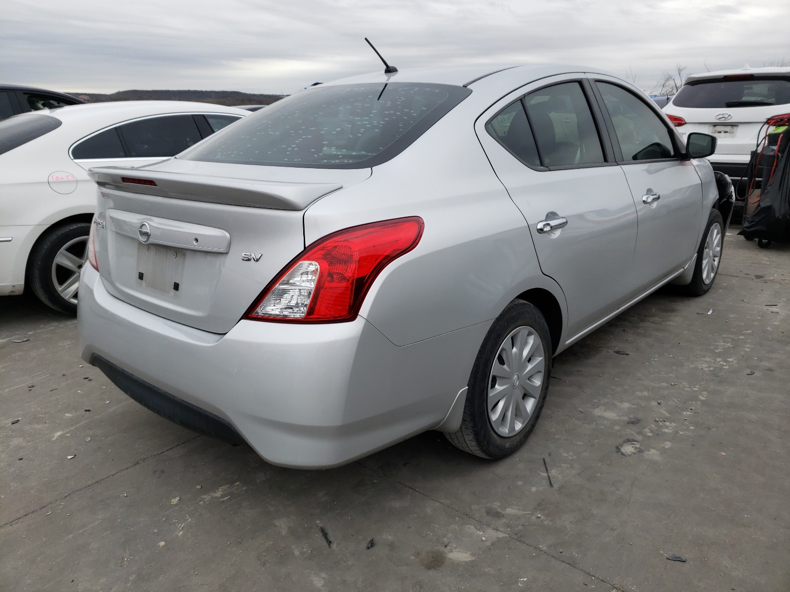 Photo 3 VIN: 3N1CN7APXHL892892 - NISSAN VERSA S 