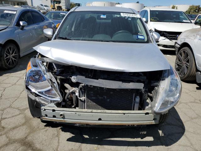 Photo 4 VIN: 3N1CN7APXHL902563 - NISSAN VERSA 