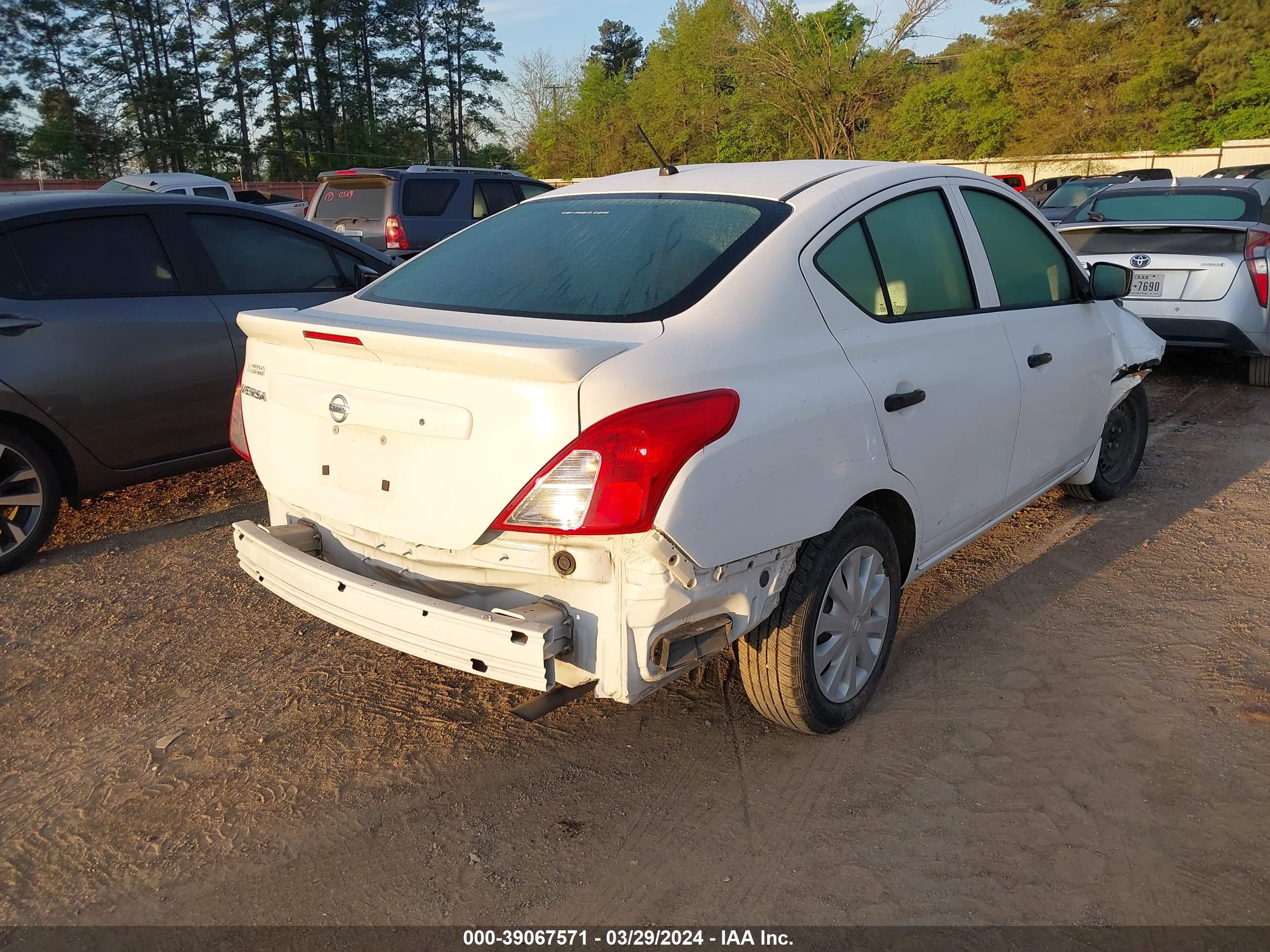 Photo 3 VIN: 3N1CN7APXHL903261 - NISSAN VERSA 