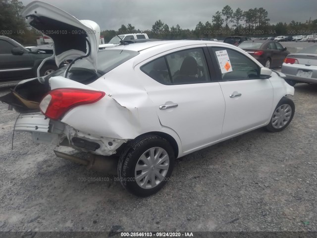 Photo 3 VIN: 3N1CN7APXJK392369 - NISSAN VERSA SEDAN 