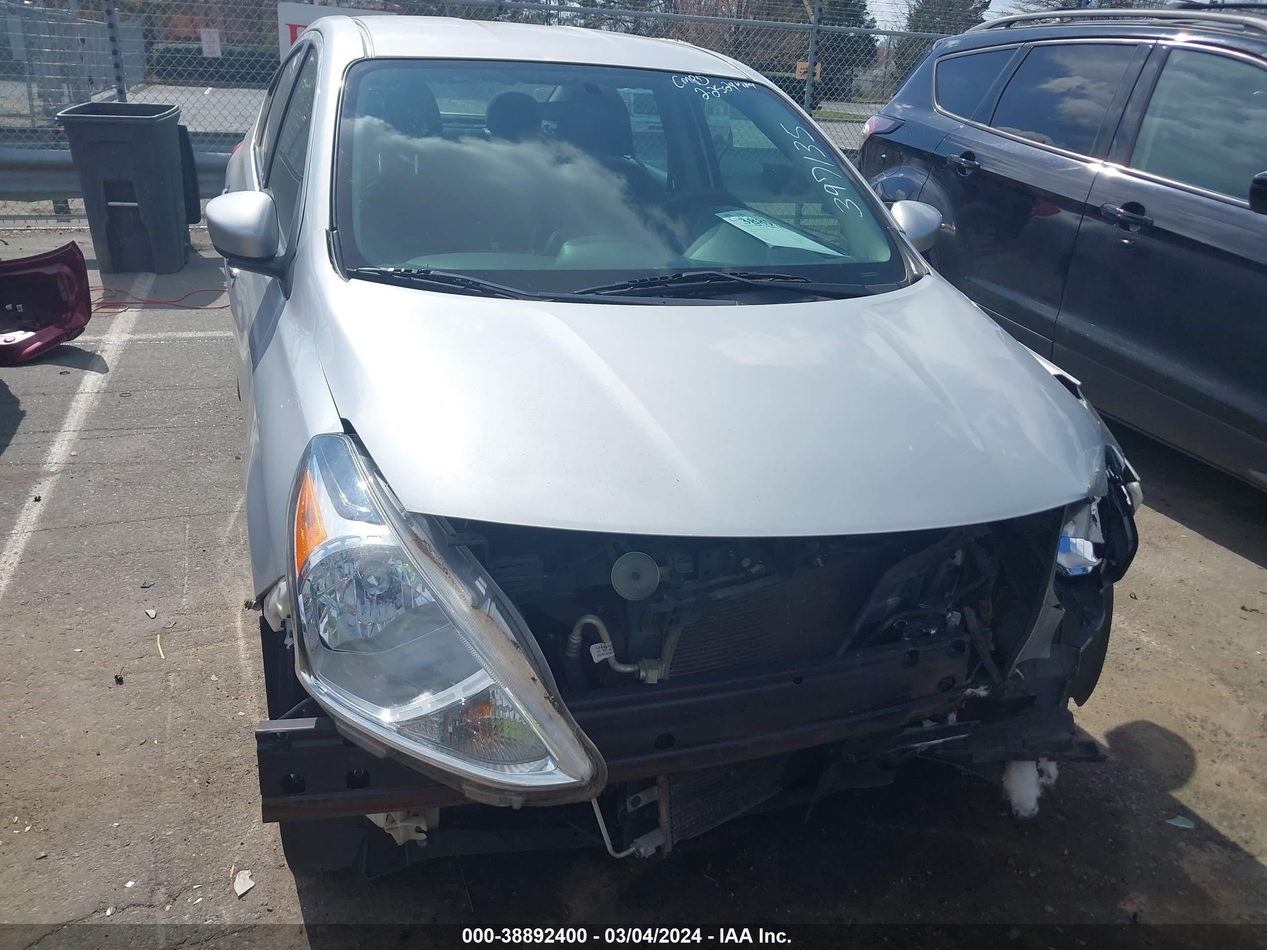 Photo 11 VIN: 3N1CN7APXJK397135 - NISSAN VERSA 