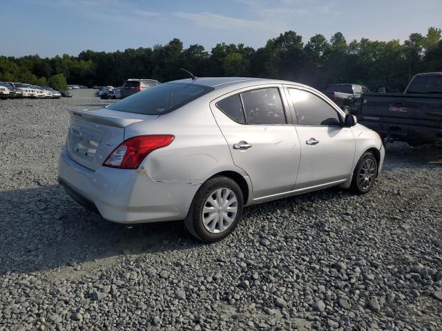 Photo 2 VIN: 3N1CN7APXJK437617 - NISSAN VERSA S 