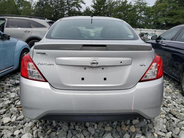 Photo 5 VIN: 3N1CN7APXJK437617 - NISSAN VERSA S 