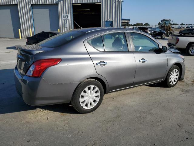 Photo 2 VIN: 3N1CN7APXJL800895 - NISSAN VERSA 