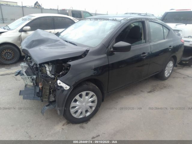 Photo 1 VIN: 3N1CN7APXJL800945 - NISSAN VERSA SEDAN 