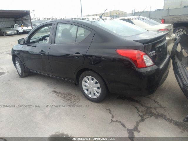 Photo 2 VIN: 3N1CN7APXJL800945 - NISSAN VERSA SEDAN 