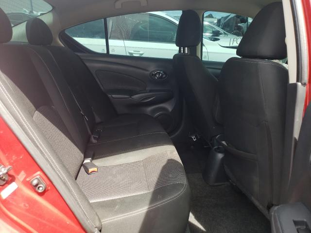 Photo 5 VIN: 3N1CN7APXJL807409 - NISSAN VERSA S 