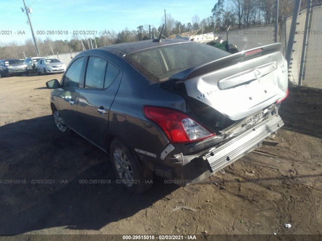 Photo 2 VIN: 3N1CN7APXJL808088 - NISSAN VERSA SEDAN 