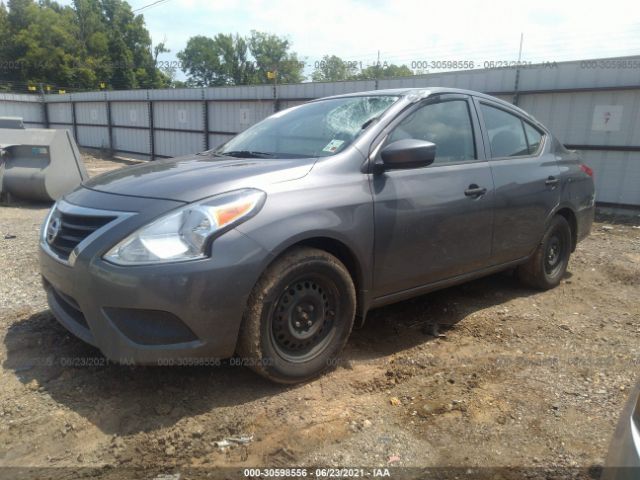 Photo 1 VIN: 3N1CN7APXJL825182 - NISSAN VERSA SEDAN 