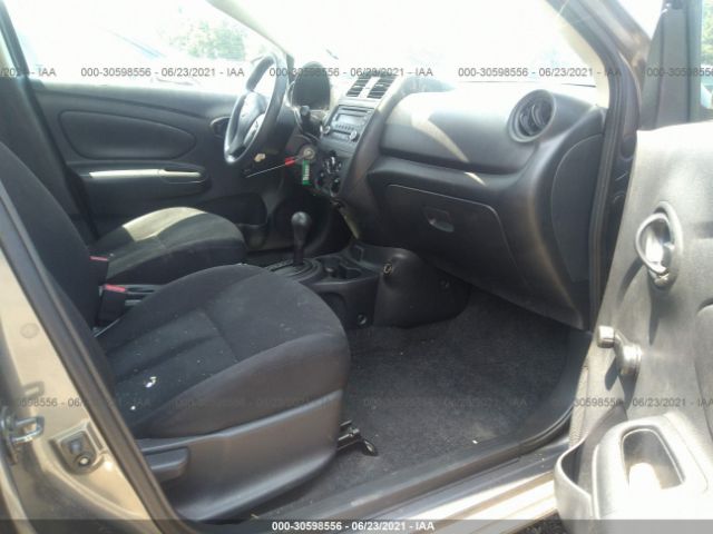 Photo 4 VIN: 3N1CN7APXJL825182 - NISSAN VERSA SEDAN 