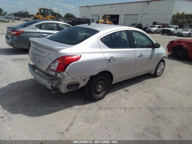 Photo 3 VIN: 3N1CN7APXJL833315 - NISSAN VERSA SEDAN 