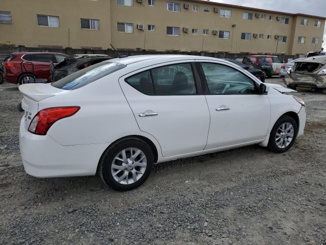 Photo 2 VIN: 3N1CN7APXJL833511 - NISSAN VERSA 