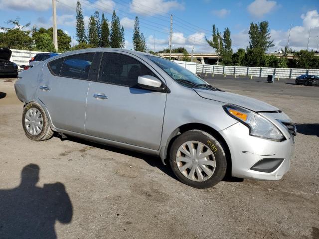 Photo 3 VIN: 3N1CN7APXJL833749 - NISSAN VERSA 