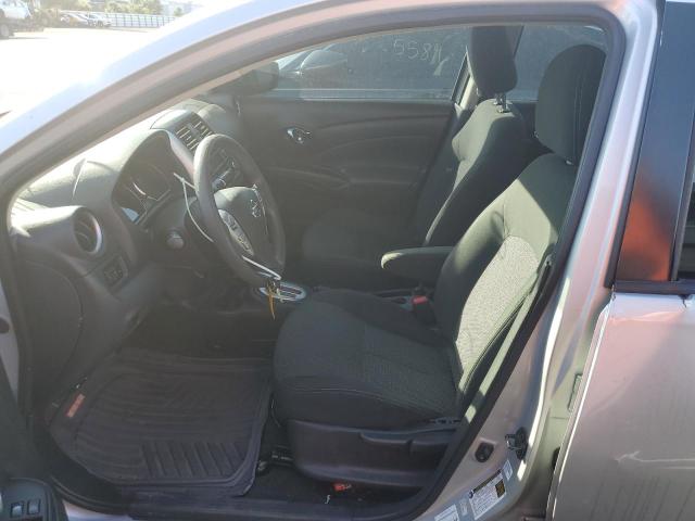 Photo 6 VIN: 3N1CN7APXJL833749 - NISSAN VERSA 