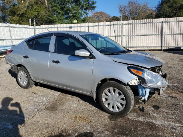 Photo 3 VIN: 3N1CN7APXJL835937 - NISSAN VERSA 