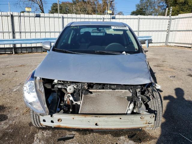 Photo 4 VIN: 3N1CN7APXJL835937 - NISSAN VERSA 